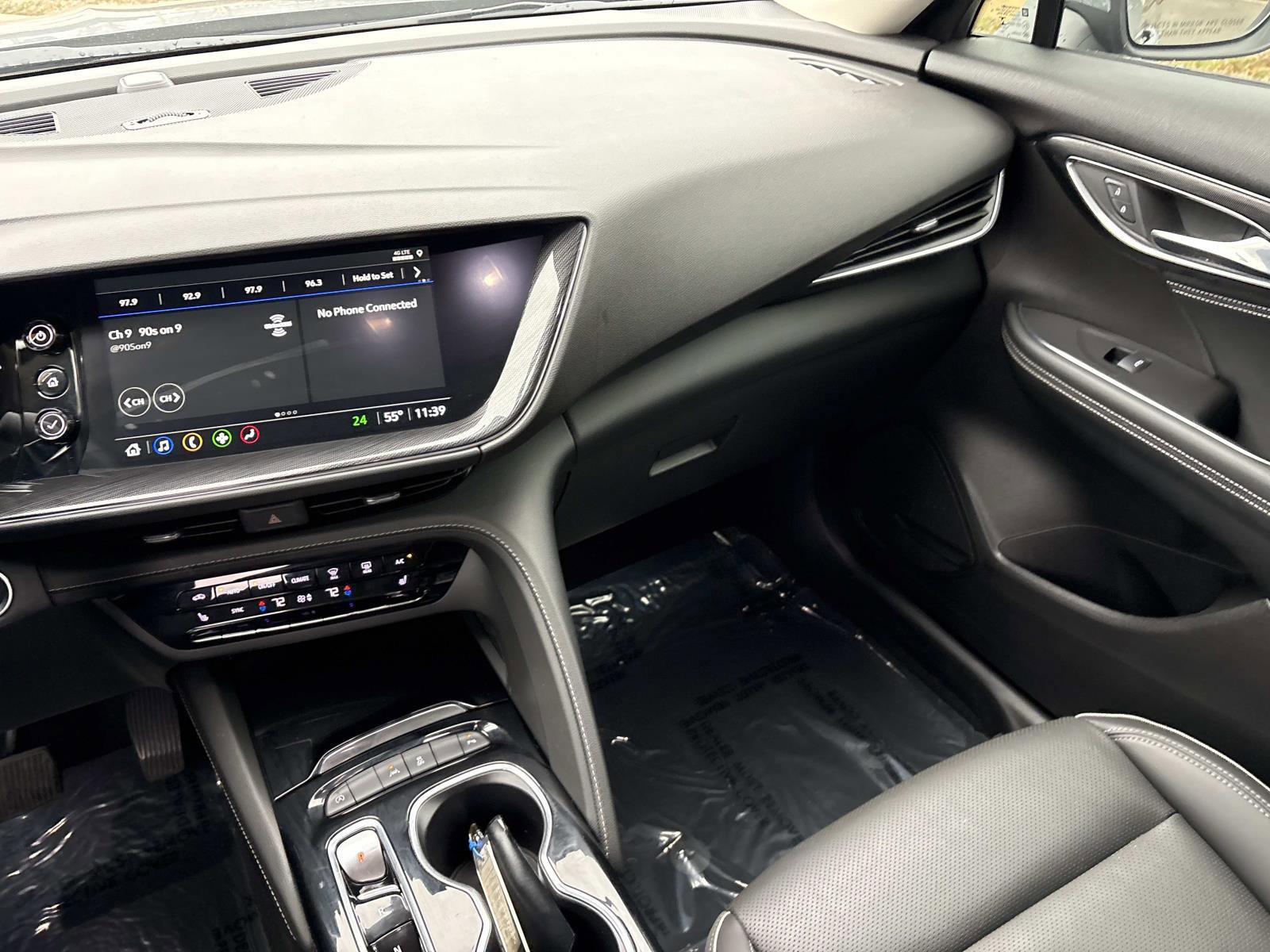 Certified 2023 Buick Envision Essence image 26