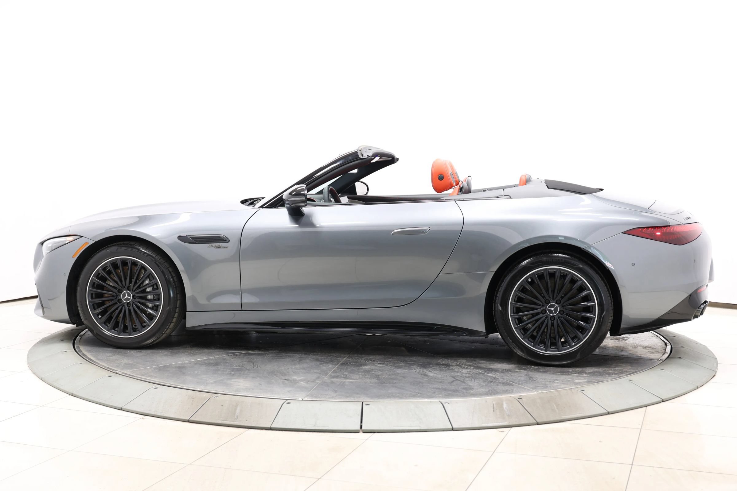 Used 2023 Mercedes-Benz SL 43 AMG image 10