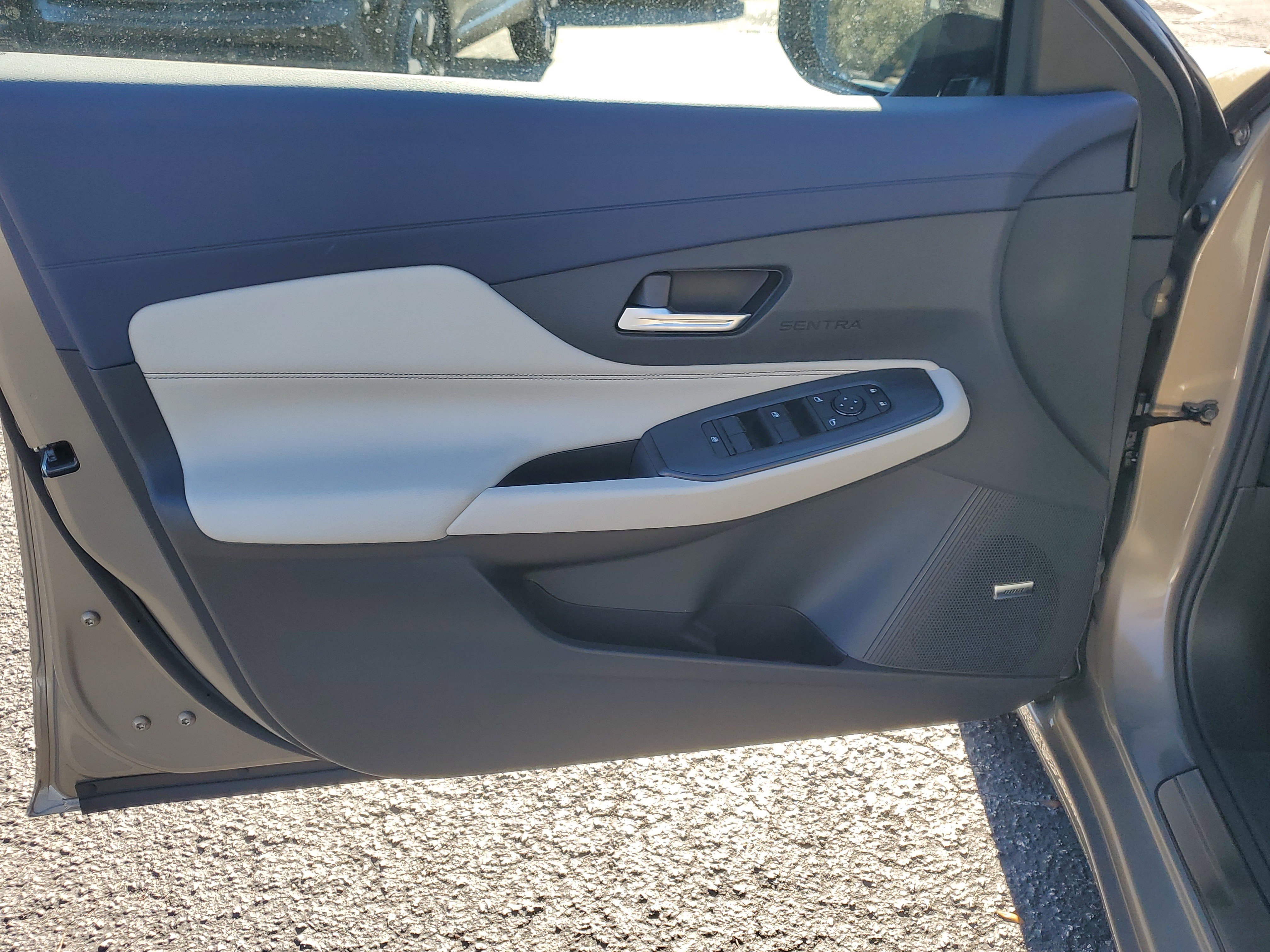 New 2026 Nissan Sentra SL w/ Floor Mat Package FWD image 10