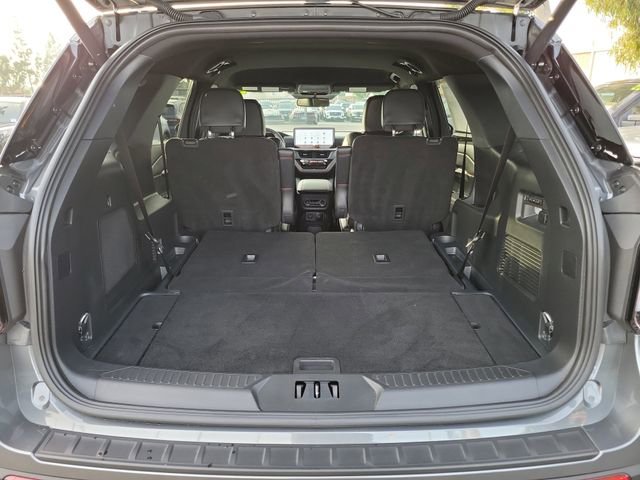 Used 2025 Ford Explorer ST image 19