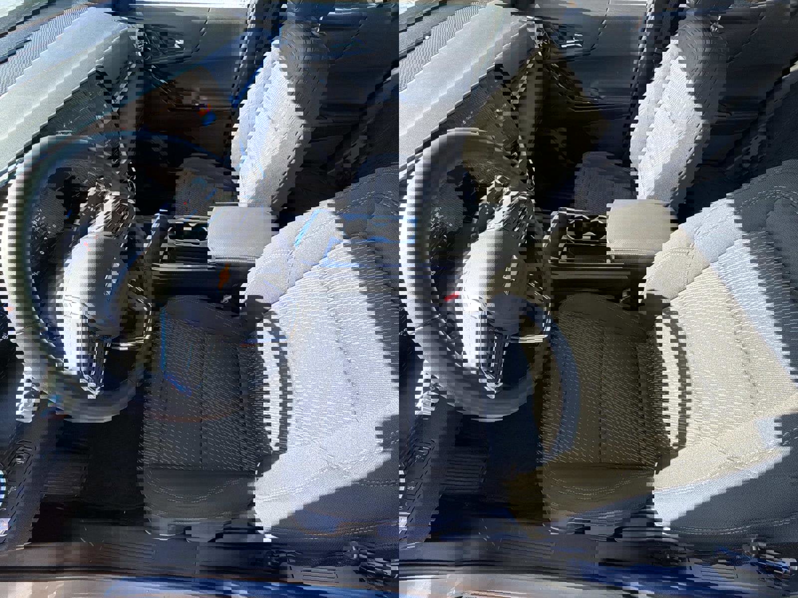 Certified 2025 Chevrolet Equinox LT image 3