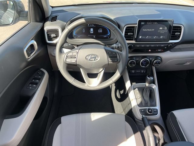 New 2026 Hyundai Venue SEL FWD image 10