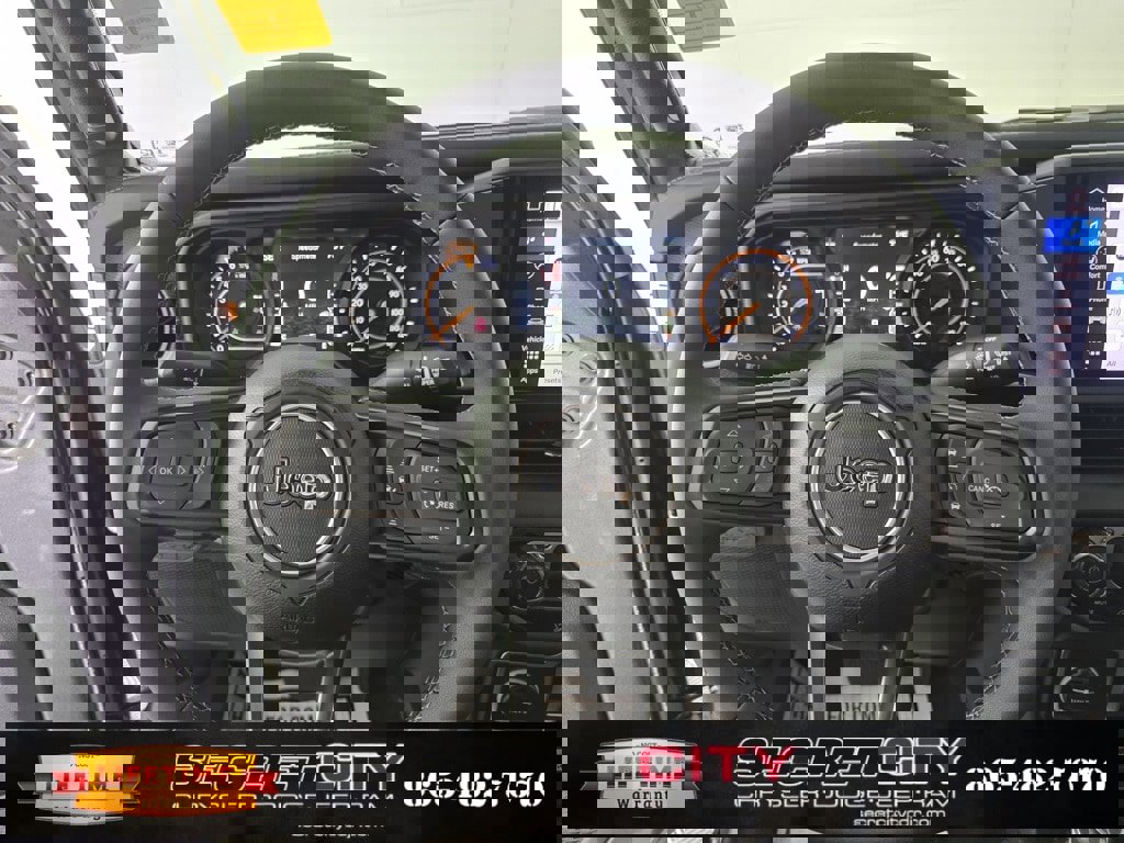 New 2025 Jeep Gladiator Mojave image 15