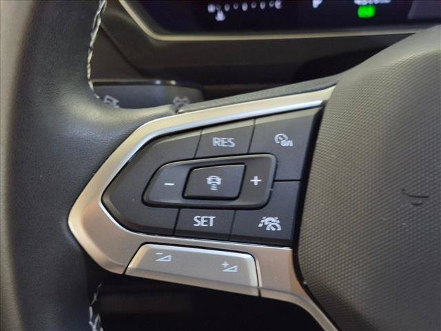 Used 2023 Volkswagen Tiguan SE AWD/4WD image 13