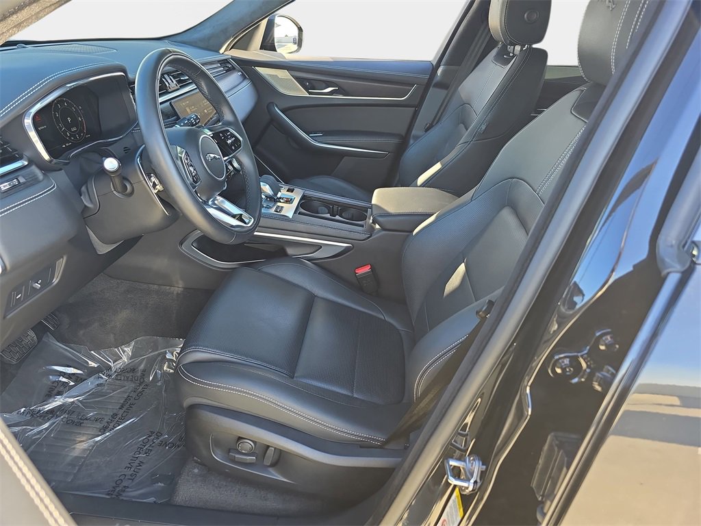 Certified 2025 Jaguar F-PACE R-Dynamic S image 15