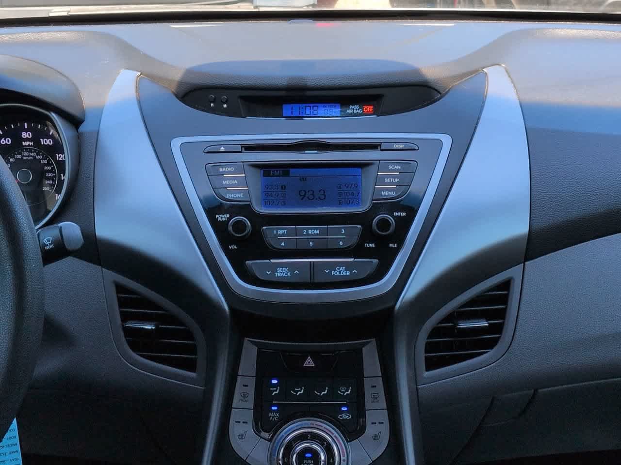 Used 2013 Hyundai Elantra GLS w/ Preferred Pkg FWD image 17
