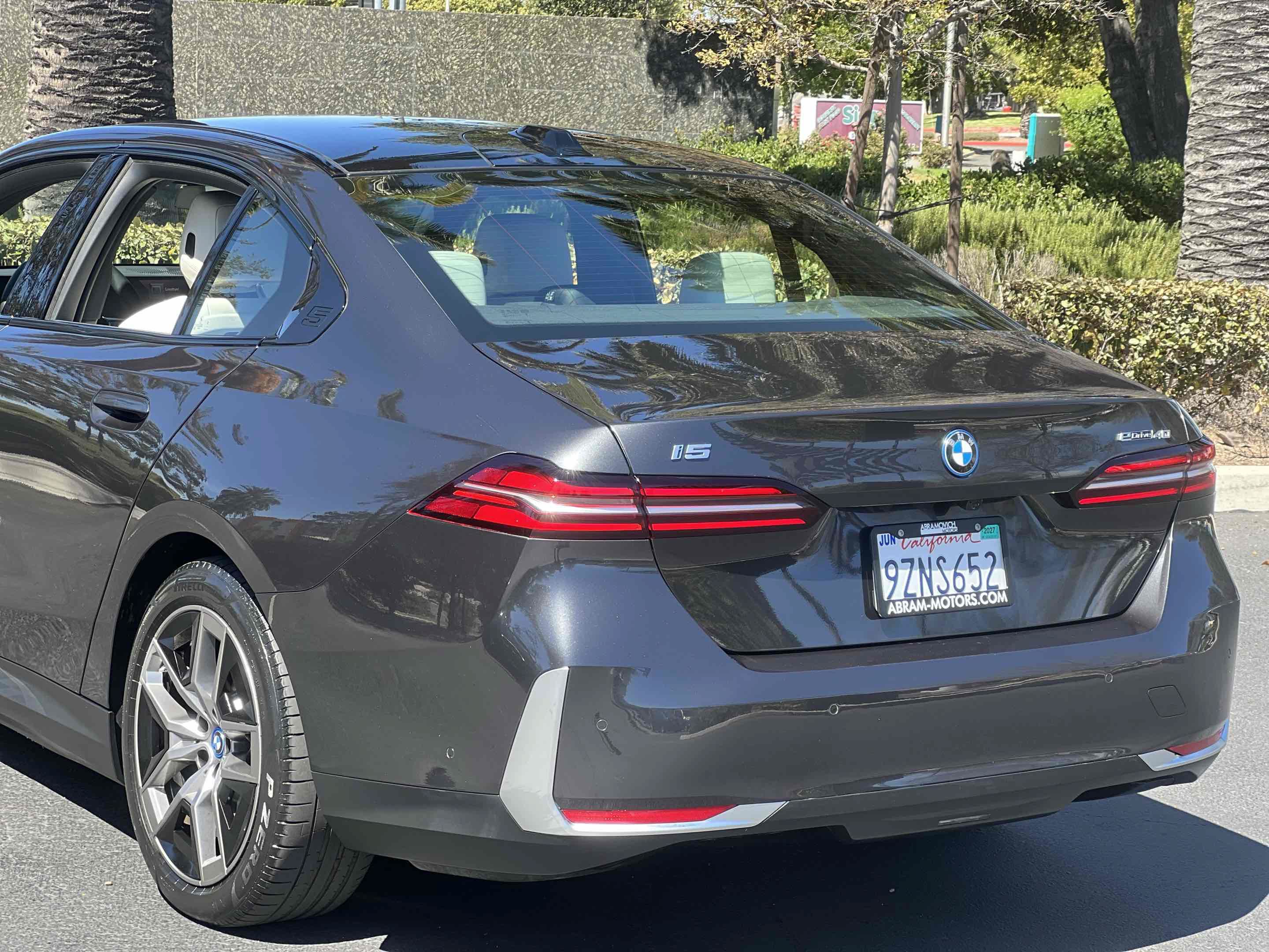 Used 2024 BMW i5 eDrive40i RWD image 71