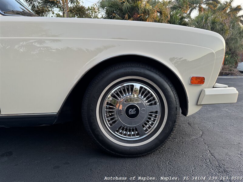 Used 1990 Rolls-Royce Corniche III RWD image 25
