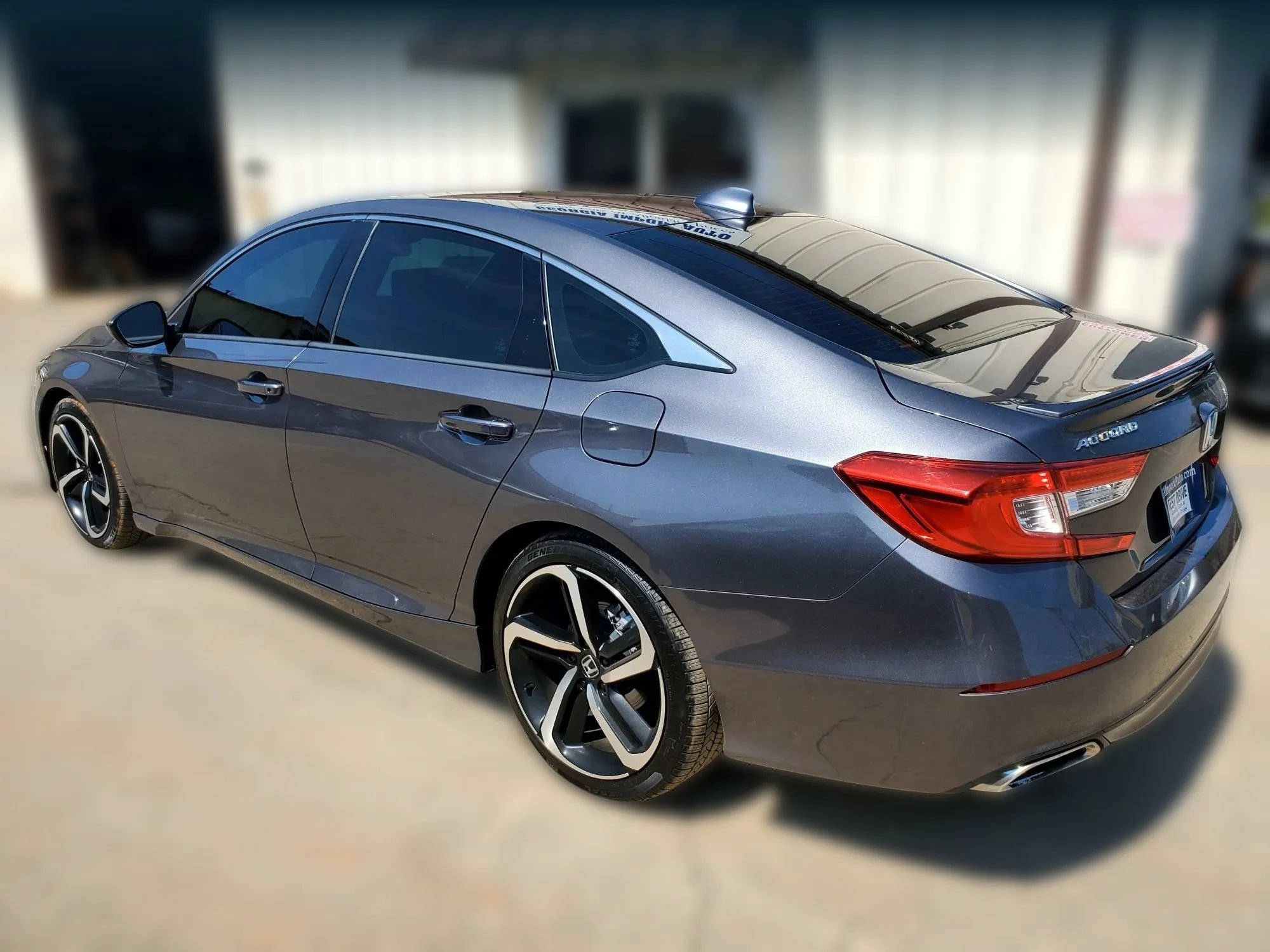 Used 2018 Honda Accord Sport image 9