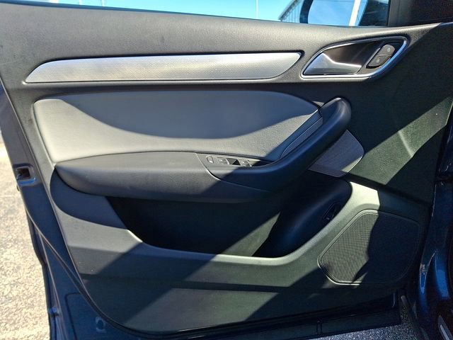 Used 2018 Audi Q3 2.0T Premium image 13