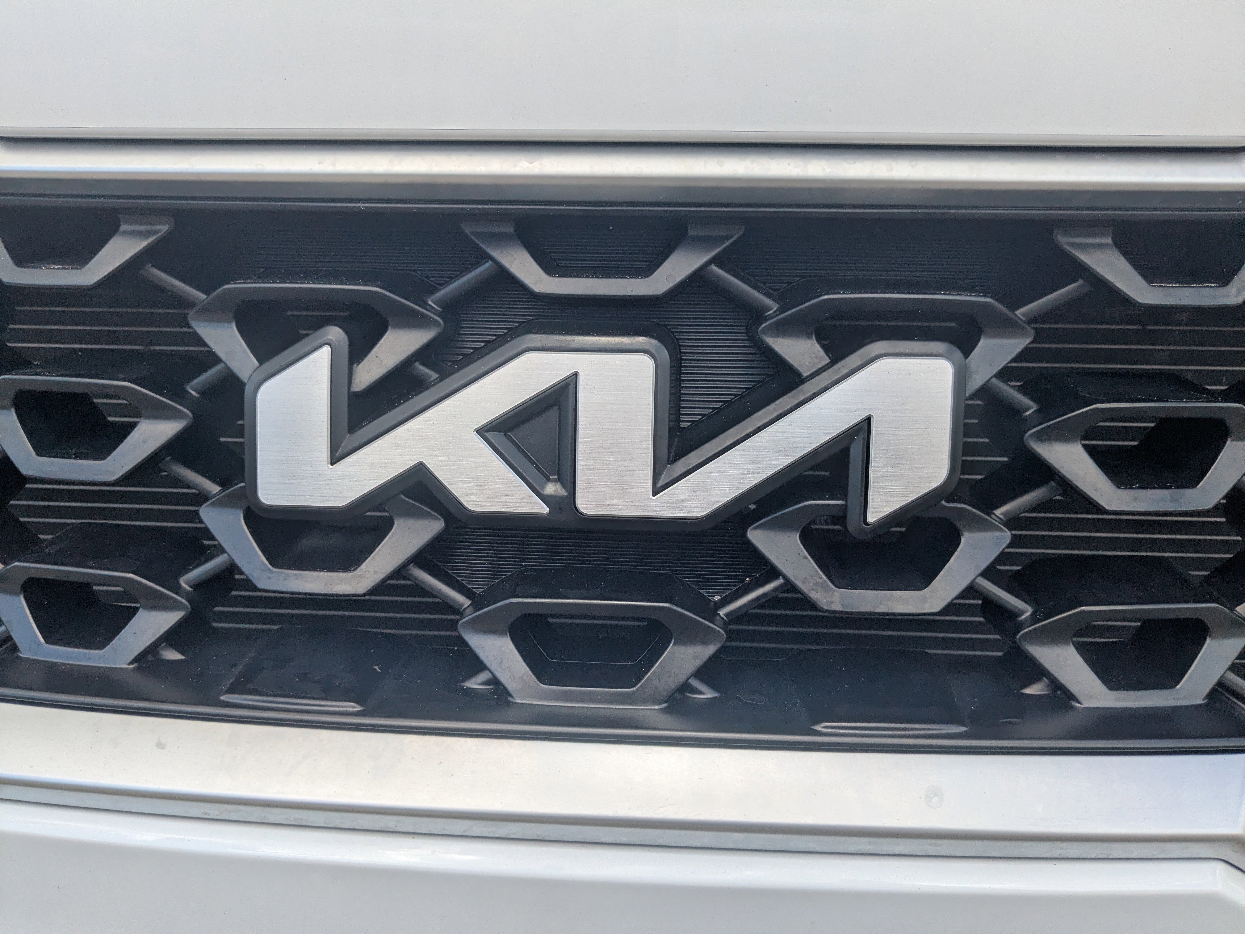 Used 2022 Kia Sorento LX image 13