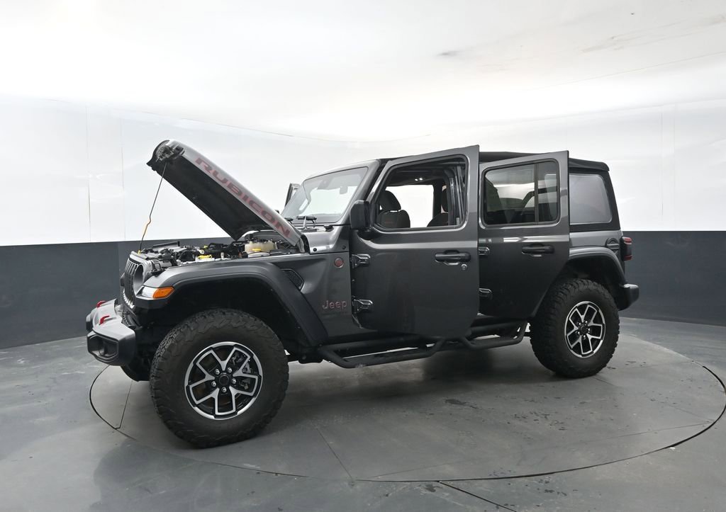 Used 2024 Jeep Wrangler Unlimited Rubicon w/ Convenience Group image 30