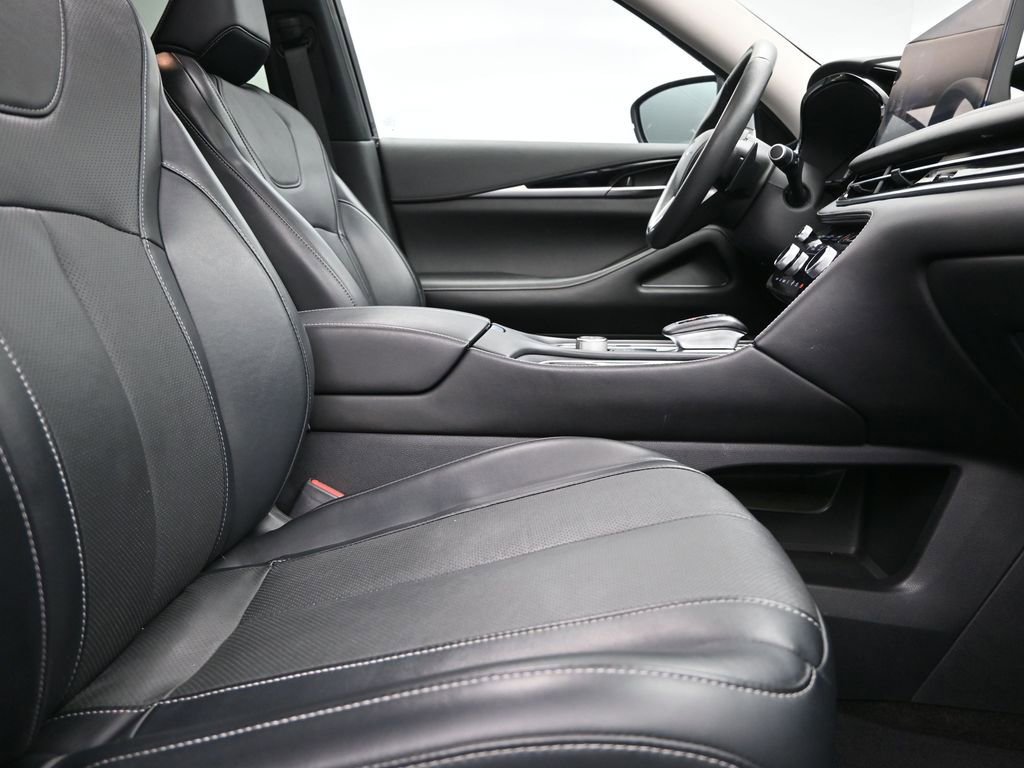 Used 2023 INFINITI QX60 Pure image 26
