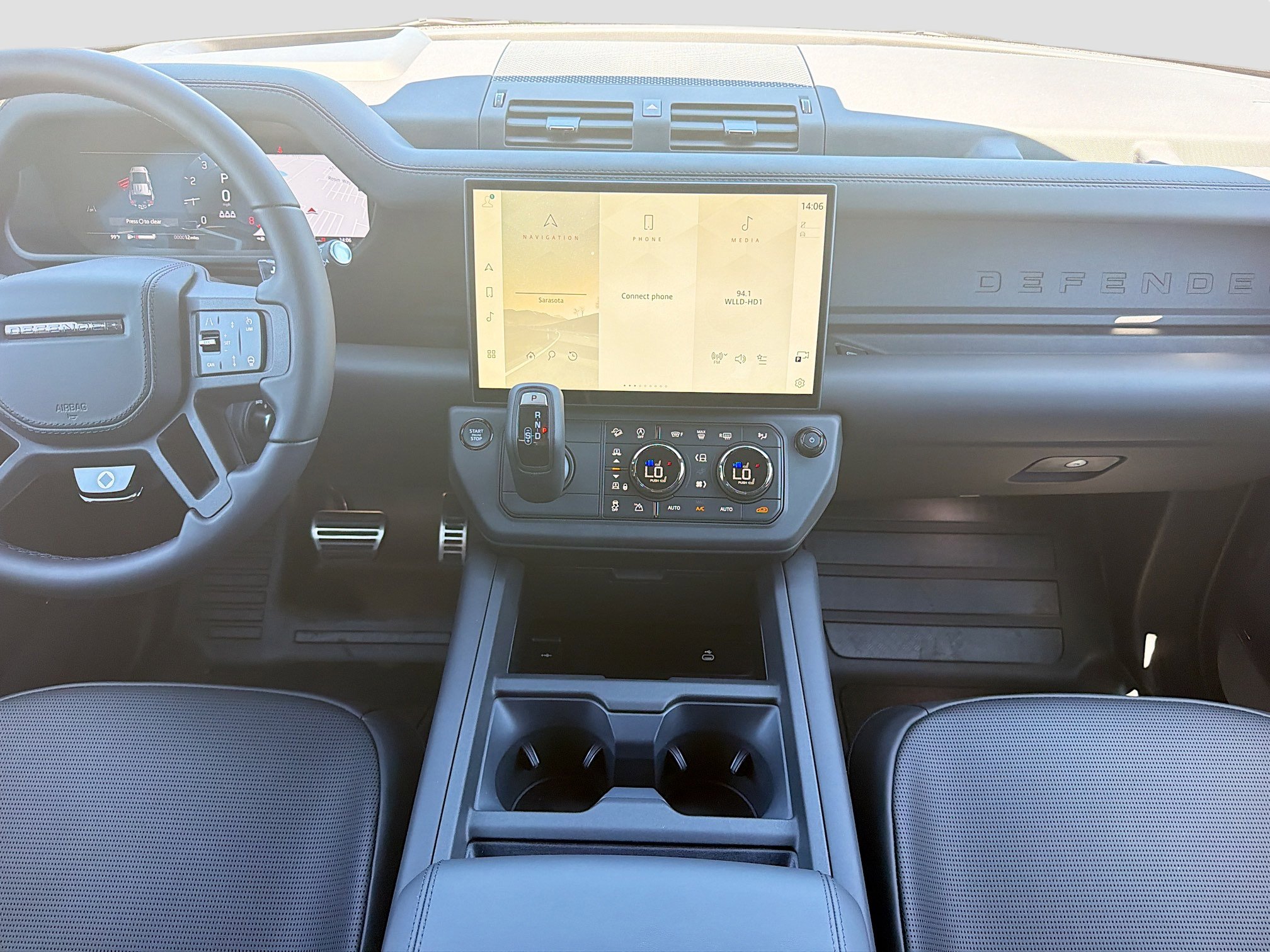 New 2026 Land Rover Defender 110 OCTA AWD/4WD image 19