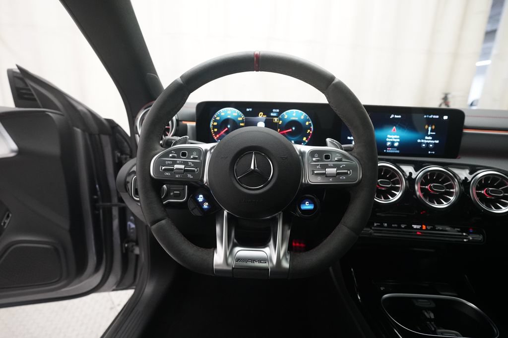 Used 2022 Mercedes-Benz CLA 35 AMG 4MATIC image 4