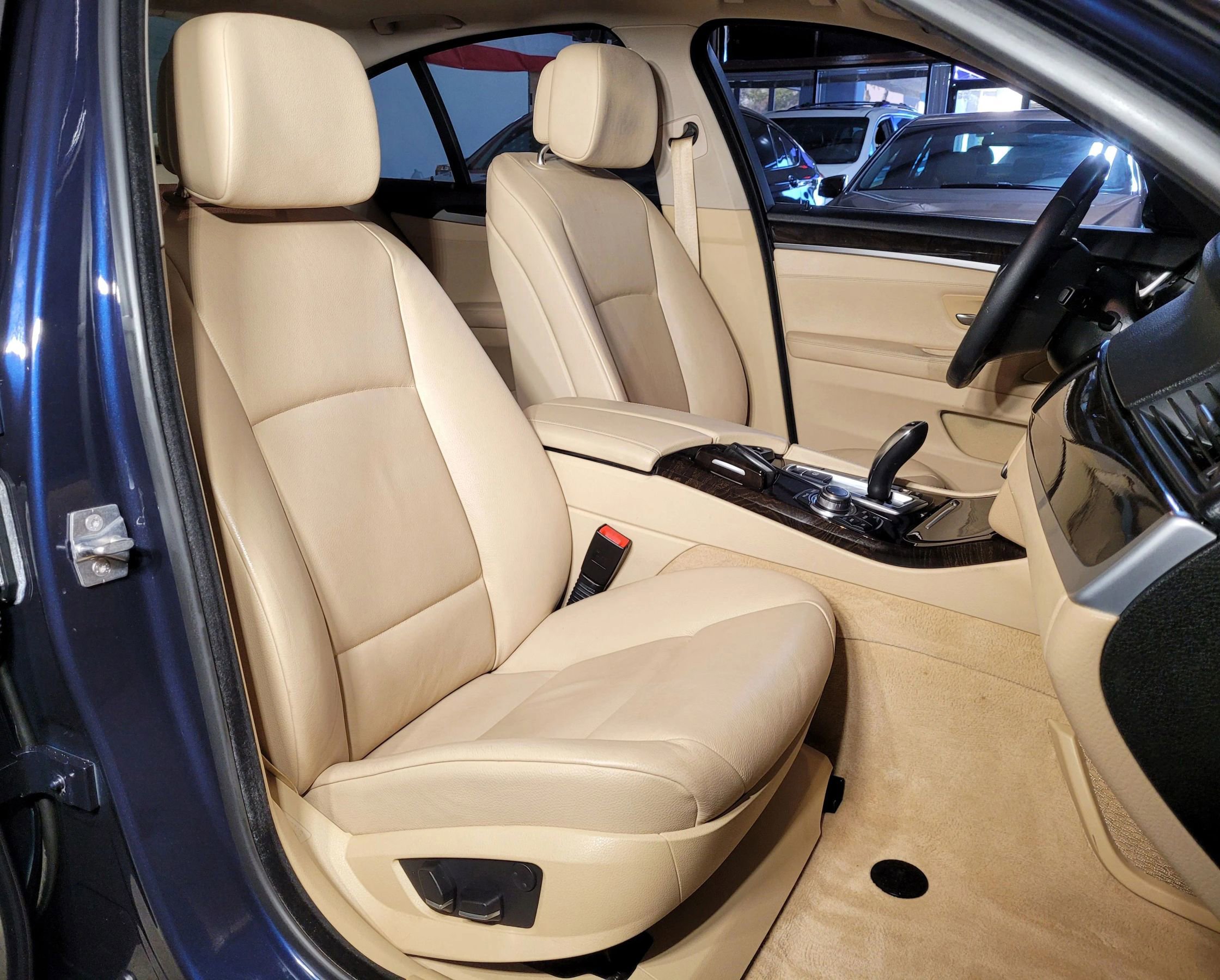 Used 2012 BMW 528i Sedan image 22