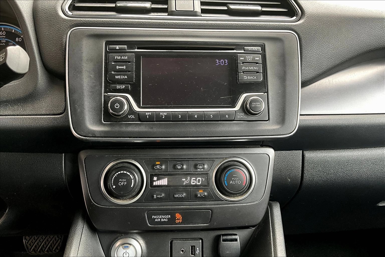 Used 2018 Nissan Leaf S w/ S Charge Package FWD image 13