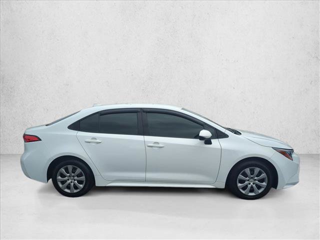 Certified 2022 Toyota Corolla LE FWD image 4