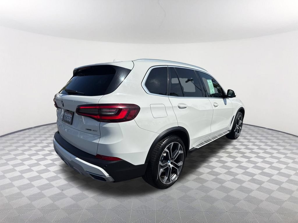 Used 2021 BMW X5 xDrive40i w/ Convenience Package AWD/4WD image 4