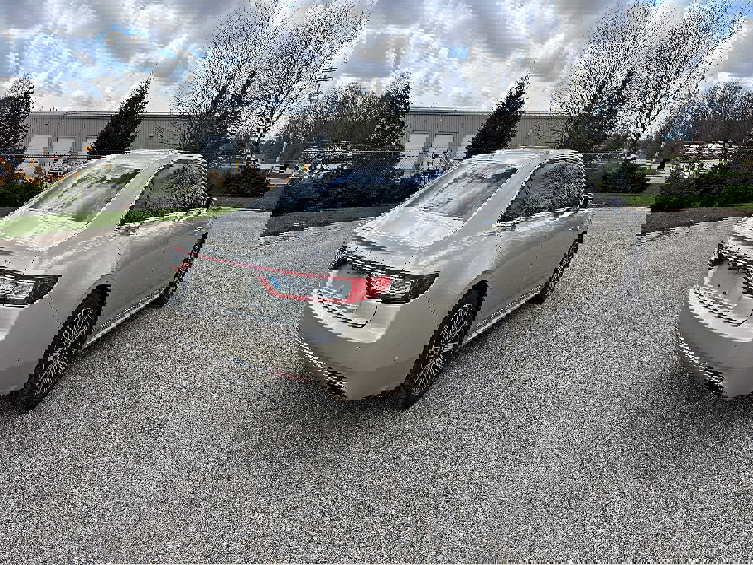 Used 2017 Lincoln Continental Reserve w/ Technology Package image 9