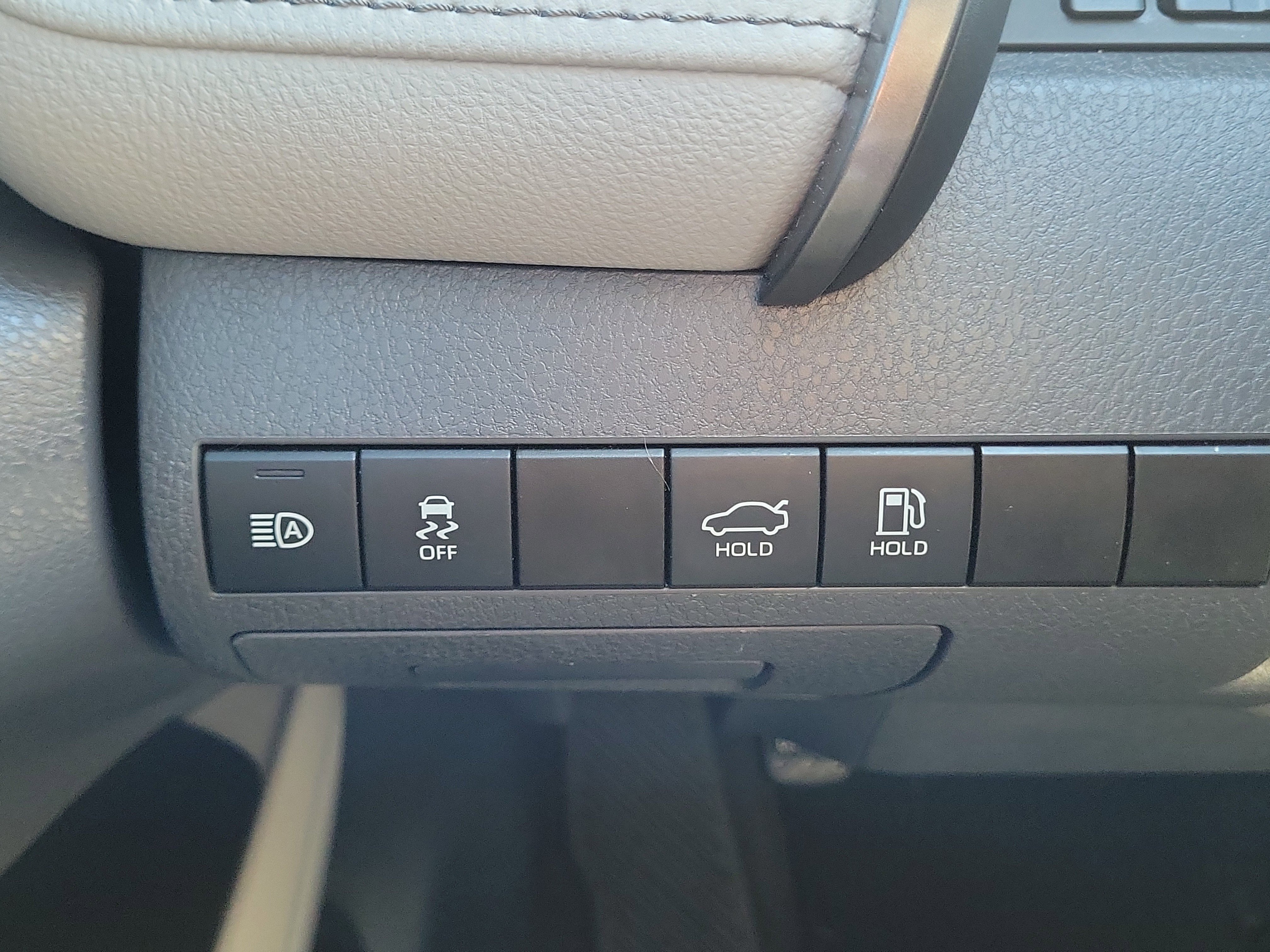 Used 2021 Toyota Camry SE w/ Audio Upgrade Package FWD image 24