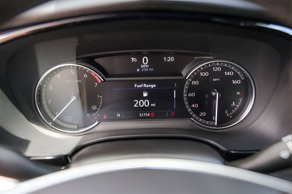 Certified 2024 Cadillac XT5 Luxury FWD image 11