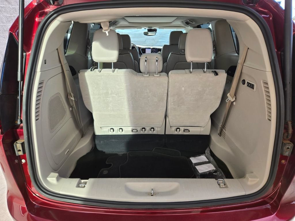 Used 2021 Chrysler Pacifica Limited w/ Premium & Safety Sphere Group AWD/4WD image 18