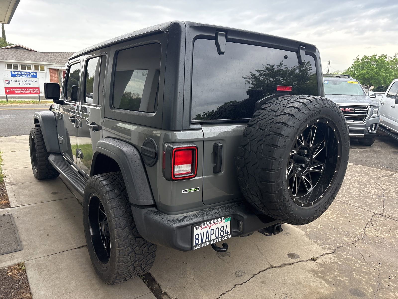 Used 2020 Jeep Wrangler Unlimited Sport S AWD/4WD image 3