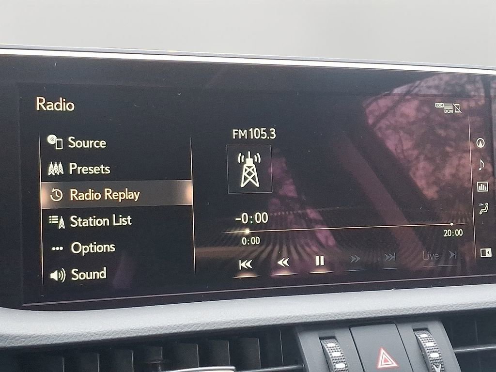 Used 2019 Lexus ES 300h w/ Luxury Package image 19