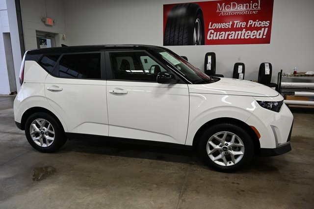 Used 2023 Kia Soul S image 4