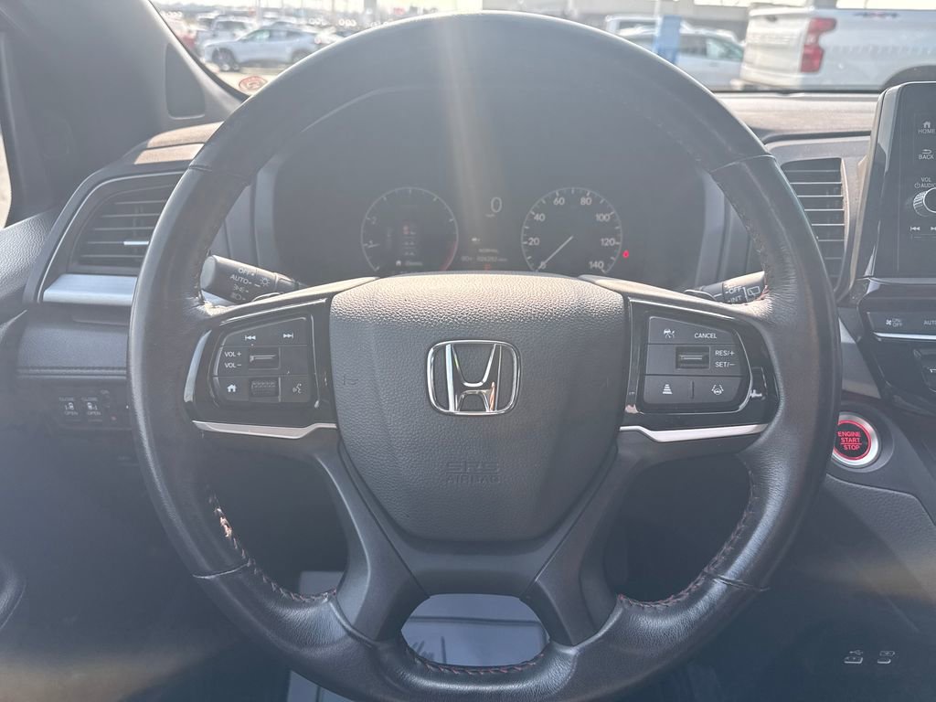 Used 2025 Honda Odyssey Sport-L image 17