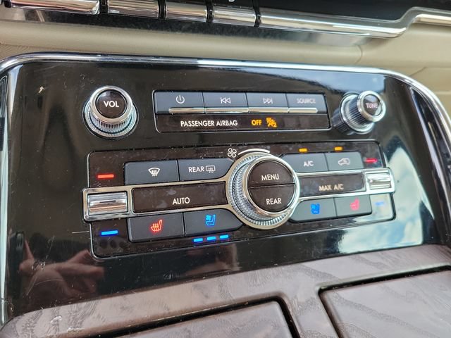 Used 2019 Lincoln Navigator Reserve w/ Cargo Package AWD/4WD image 22