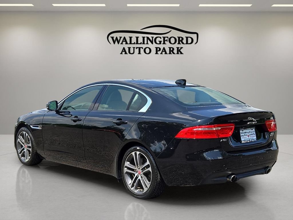 Used 2017 Jaguar XE Premium AWD/4WD image 3