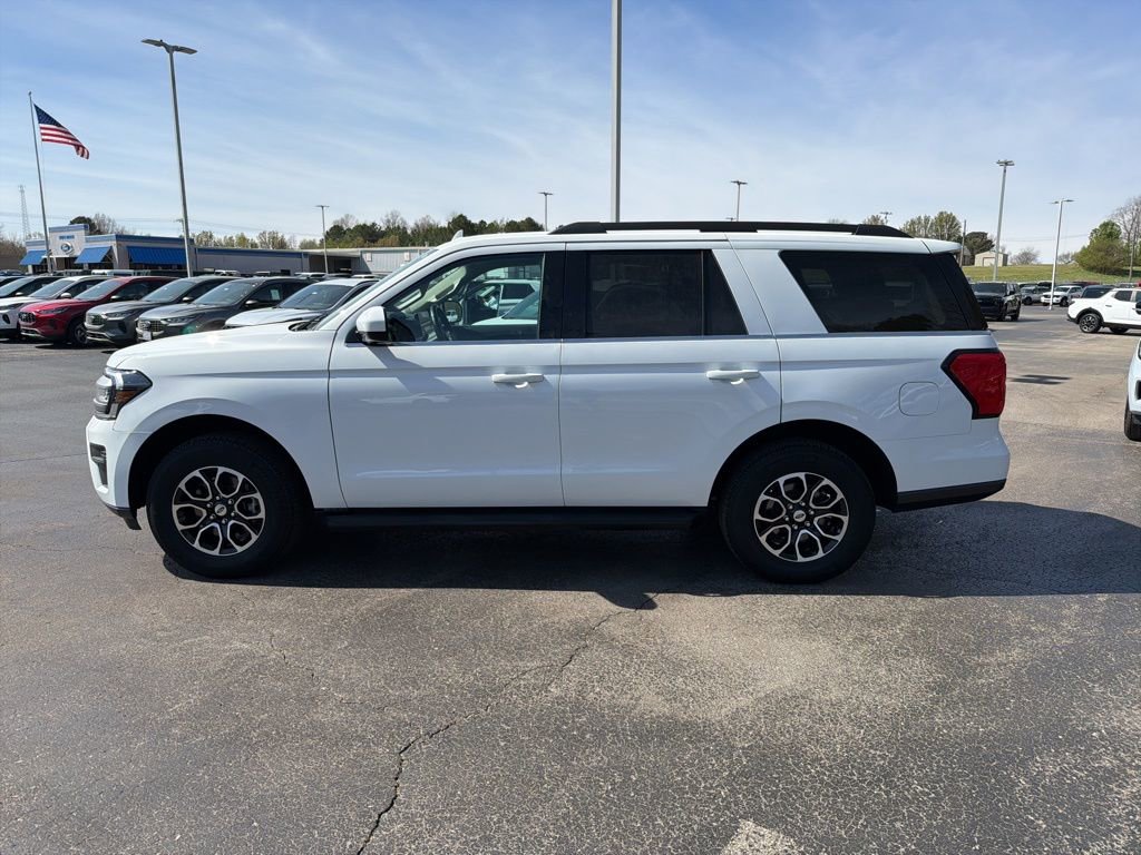 Used 2024 Ford Expedition XLT image 6