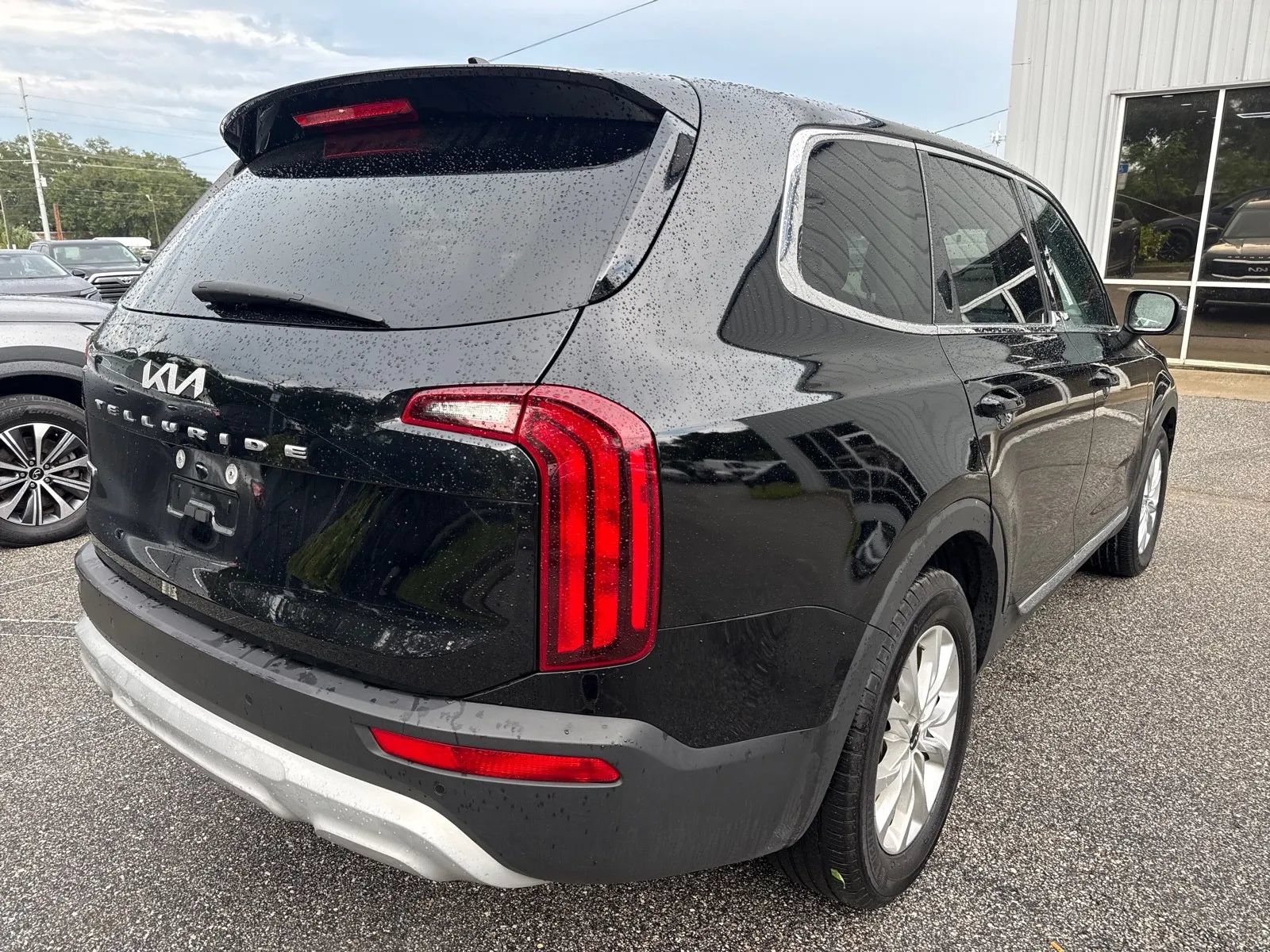 Used 2022 Kia Telluride LX AWD/4WD image 7