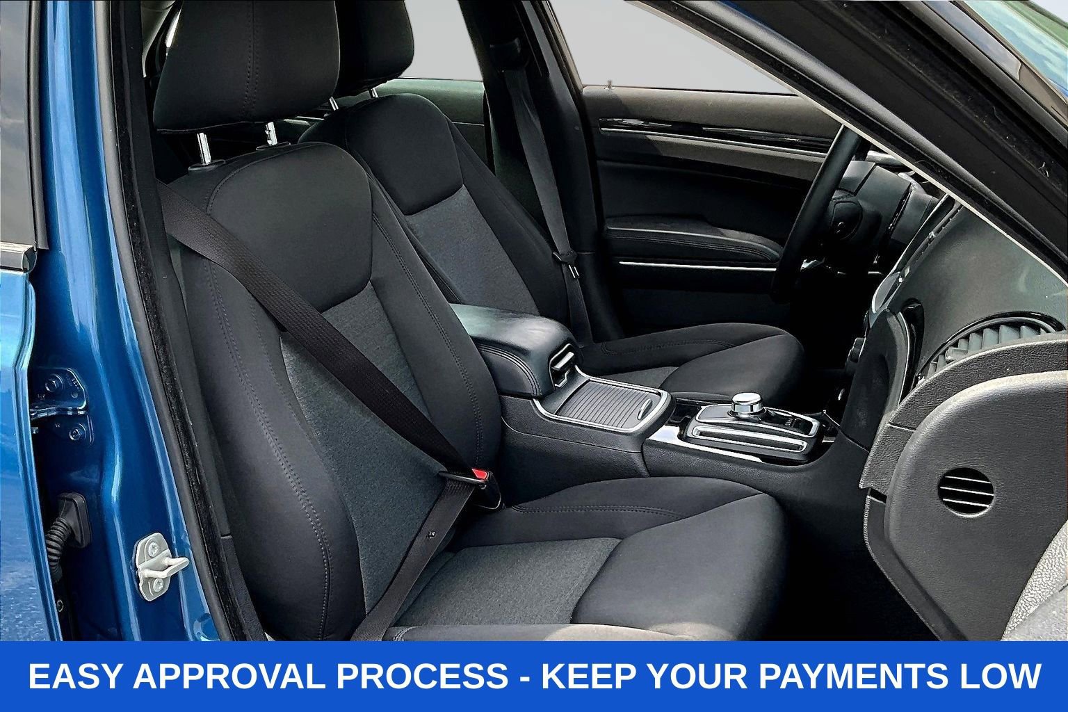 Used 2023 Chrysler 300 Touring w/ Sport Appearance Package RWD image 31