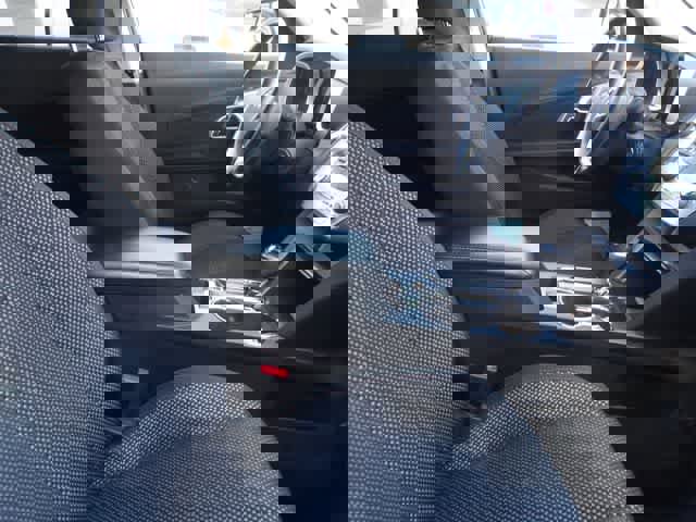 Used 2016 Chevrolet Equinox LT w/ Convenience Package image 12