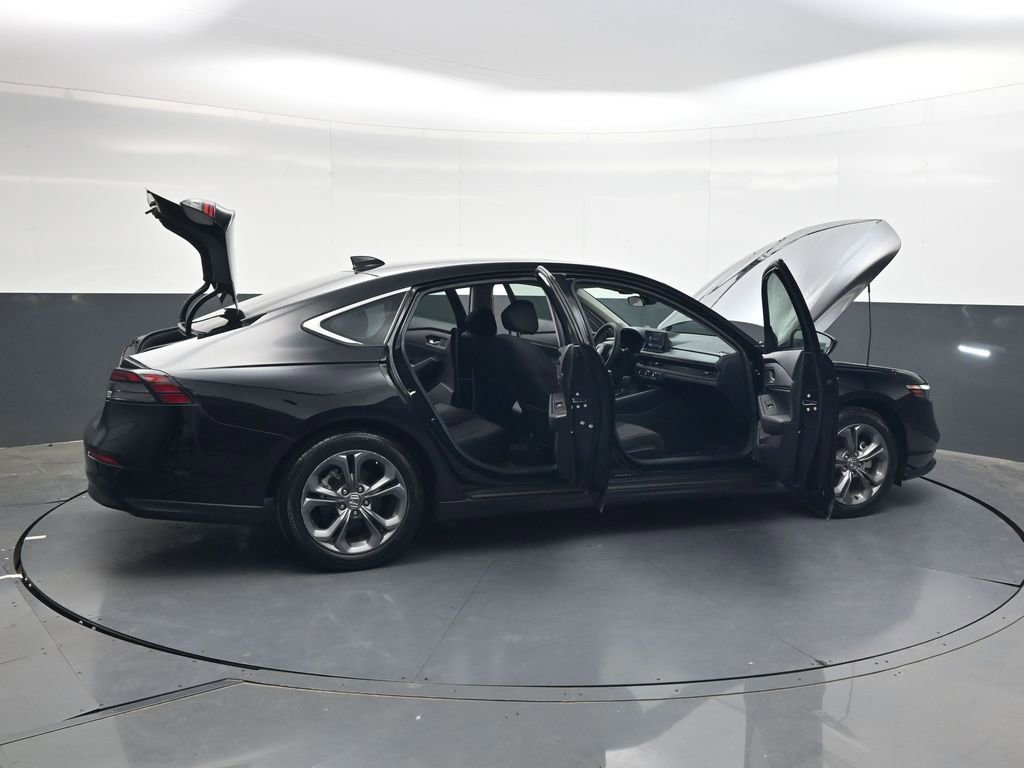 Certified 2023 Honda Accord EX image 32