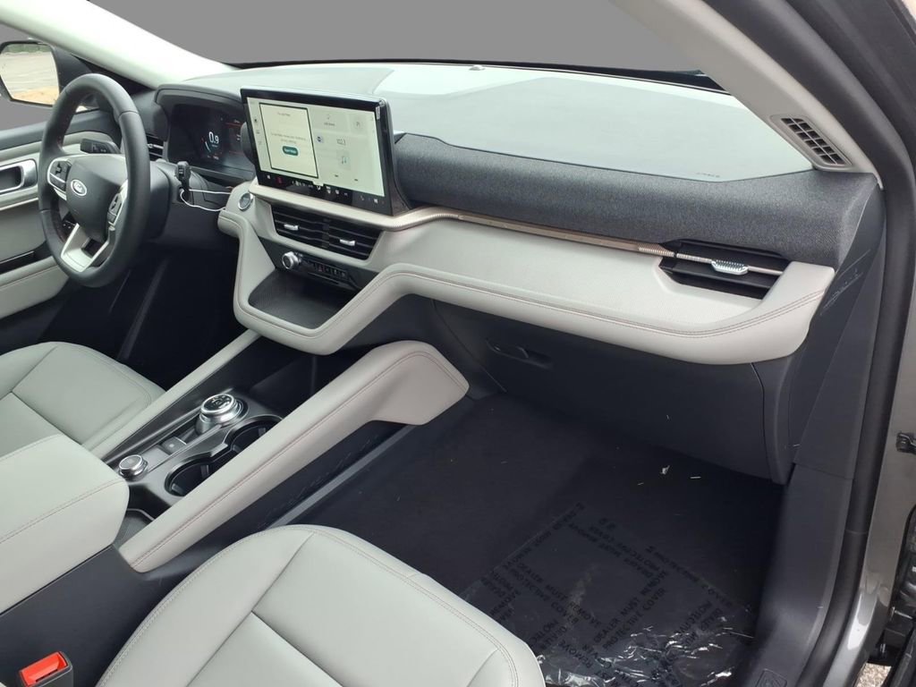 New 2026 Ford Explorer Active image 11