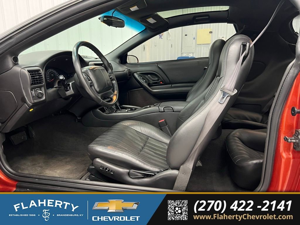 Used 2002 Chevrolet Camaro Z28 w/ SS Performance/Appearance Pkg image 9