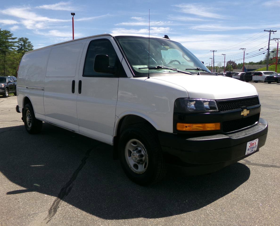 Used 2019 Chevrolet Express 3500 Extended w/ Driver Convenience Package RWD image 7