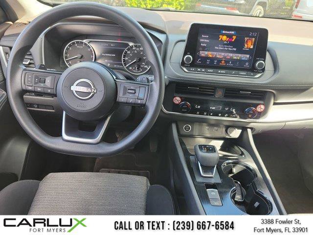 Used 2023 Nissan Rogue SV image 19