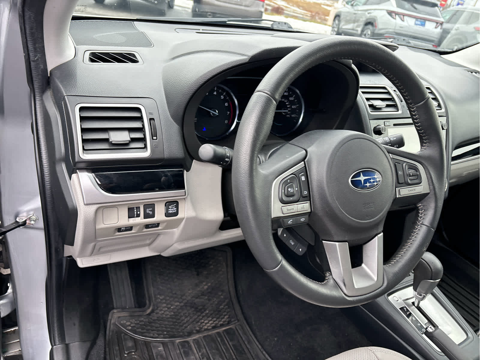 Used 2018 Subaru Forester 2.5i Limited w/ Popular Package #3B image 10