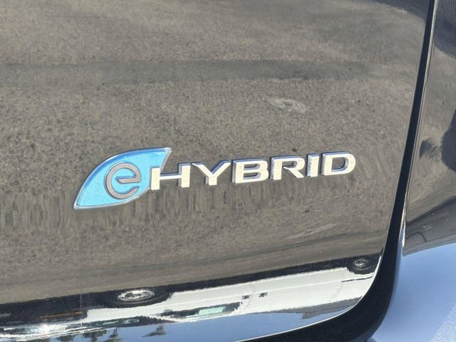 Used 2024 Chrysler Pacifica Limited FWD image 31