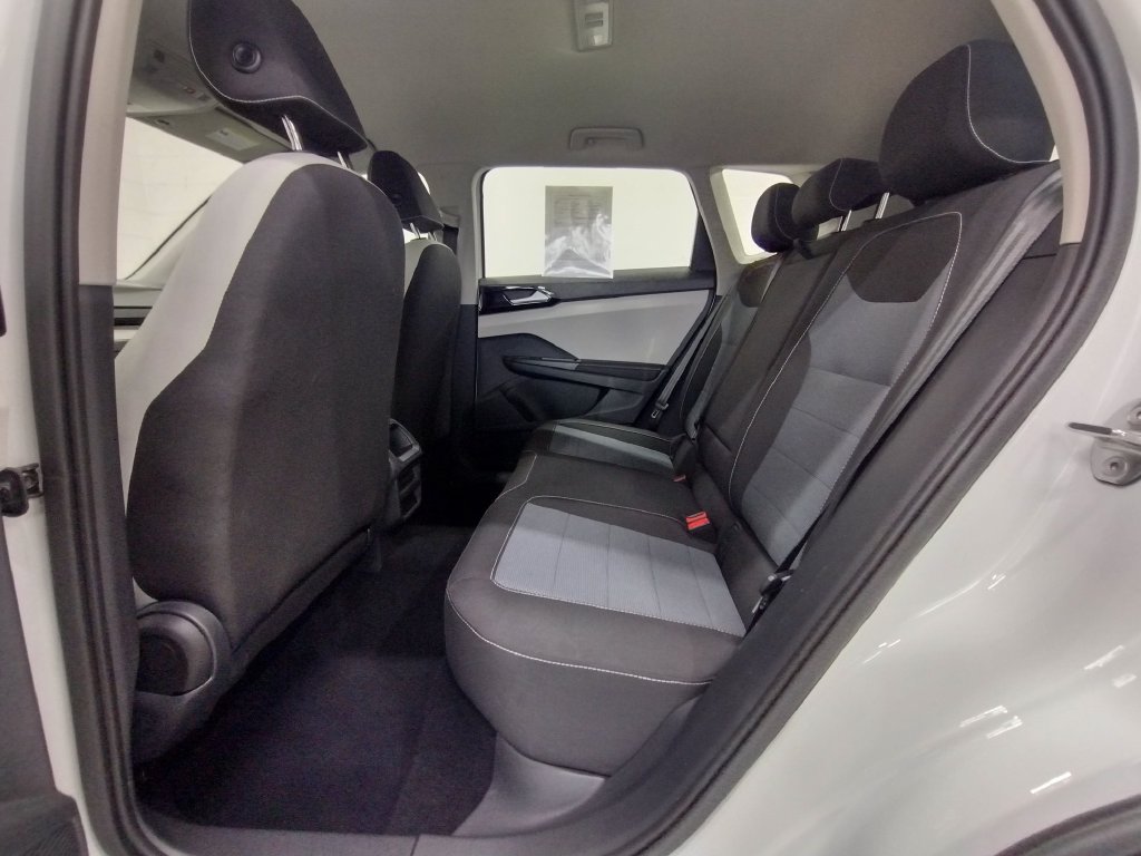 Certified 2025 Volkswagen Taos S AWD/4WD image 34