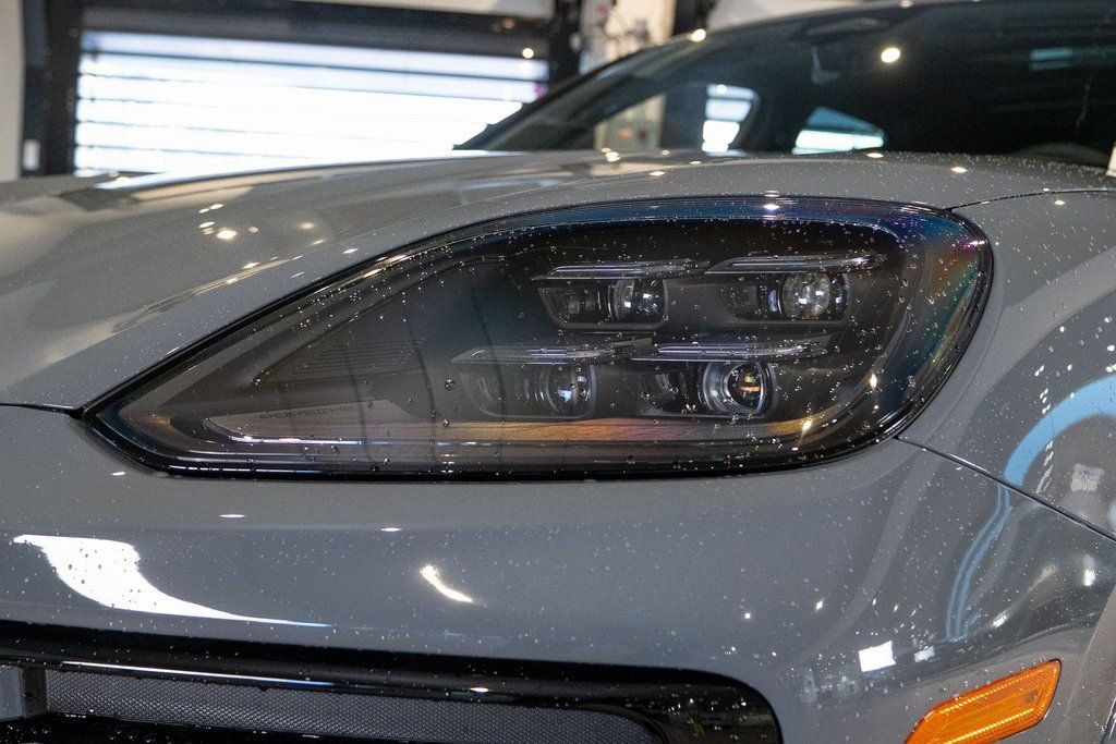 New 2026 Porsche Cayenne image 14