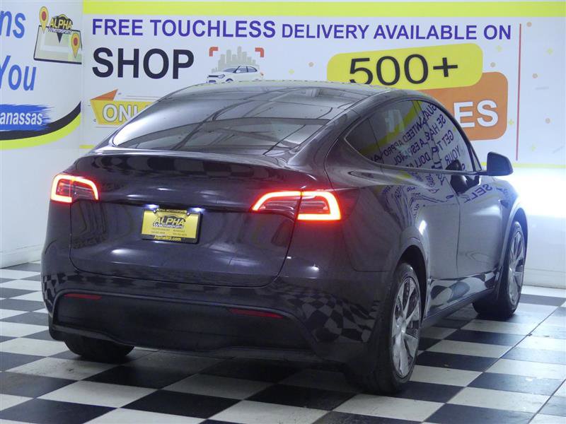 Used 2024 Tesla Model Y 2WD image 7