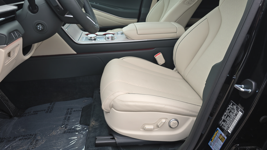 New 2026 Genesis GV80 2.5T Advanced AWD/4WD image 13