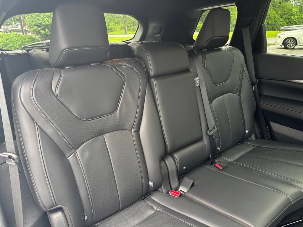 Used 2025 INFINITI QX60 Luxe w/ Black Edition AWD/4WD image 32