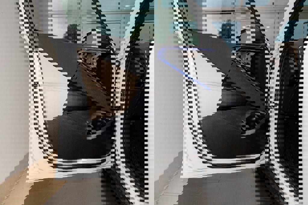 Used 2025 BMW X3 xDrive30i w/ Premium Package image 12